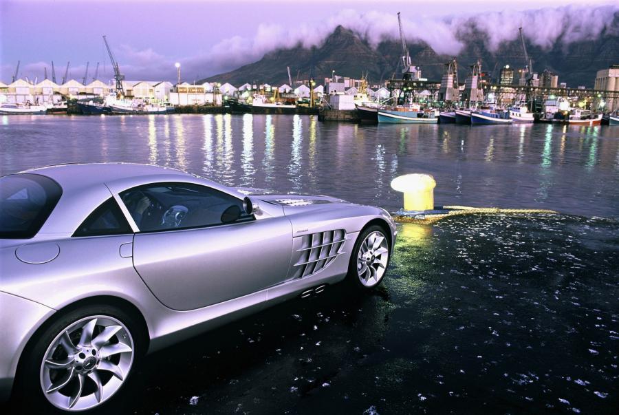  Mercedes-Benz SLR McLaren 2003 года  (фото 48 из 319)